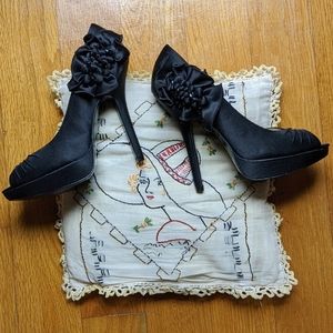 Nina/New York Satin Heels